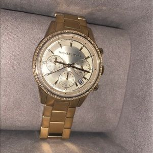 BRAND NEW MICHAEL KORS GOLD WATCH